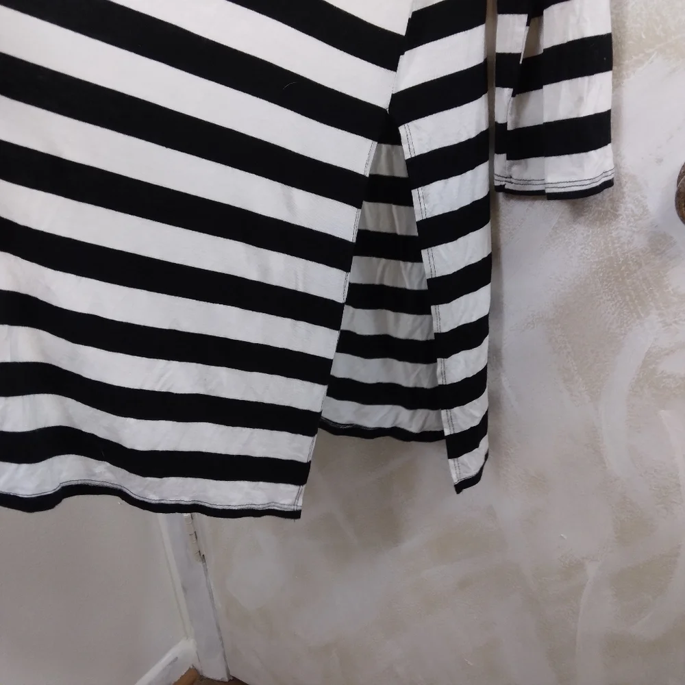 Black White Stripe Duster NO Pockets T-Shirt weight Long Sleeve